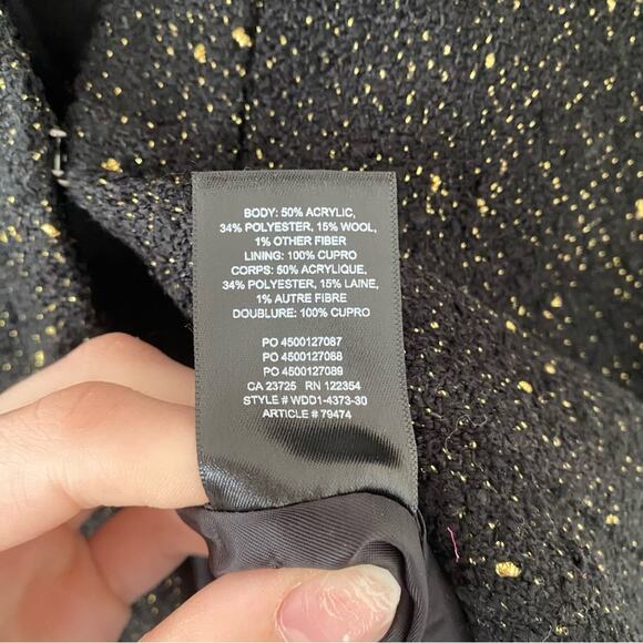 Aritzia Babaton Tretter Blazer Black Tweed Size 8 Gently Used Officewear - Picture 6 of 8